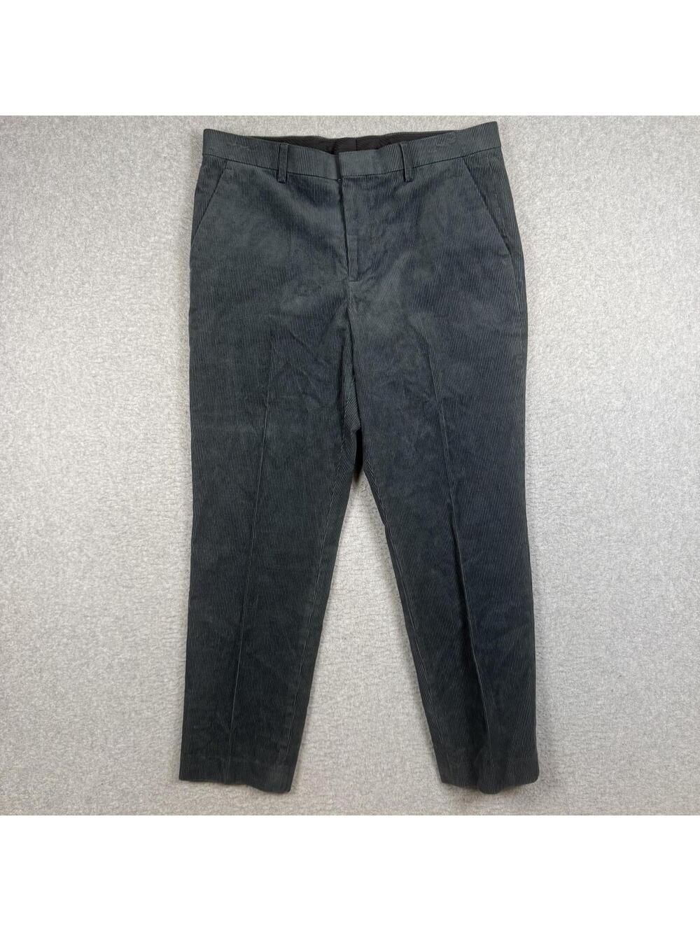 NWT Express Extra Slim Men's 32x30 Black Pleated Pants Trousers Ankle Length